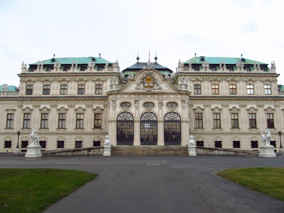 Belvedere Palace, where I saw the Klimt Exhibit! AHHMAZING! 