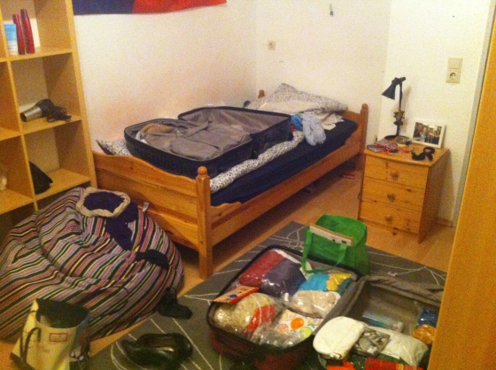 Packing my life away again! Luckily this time I dont have to fly anywhere! 